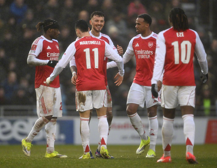 九游体育-足总杯赛程吃紧，布莱顿国际比赛日门线救险，气氛紧张，资深球员宣示担当的简单介绍